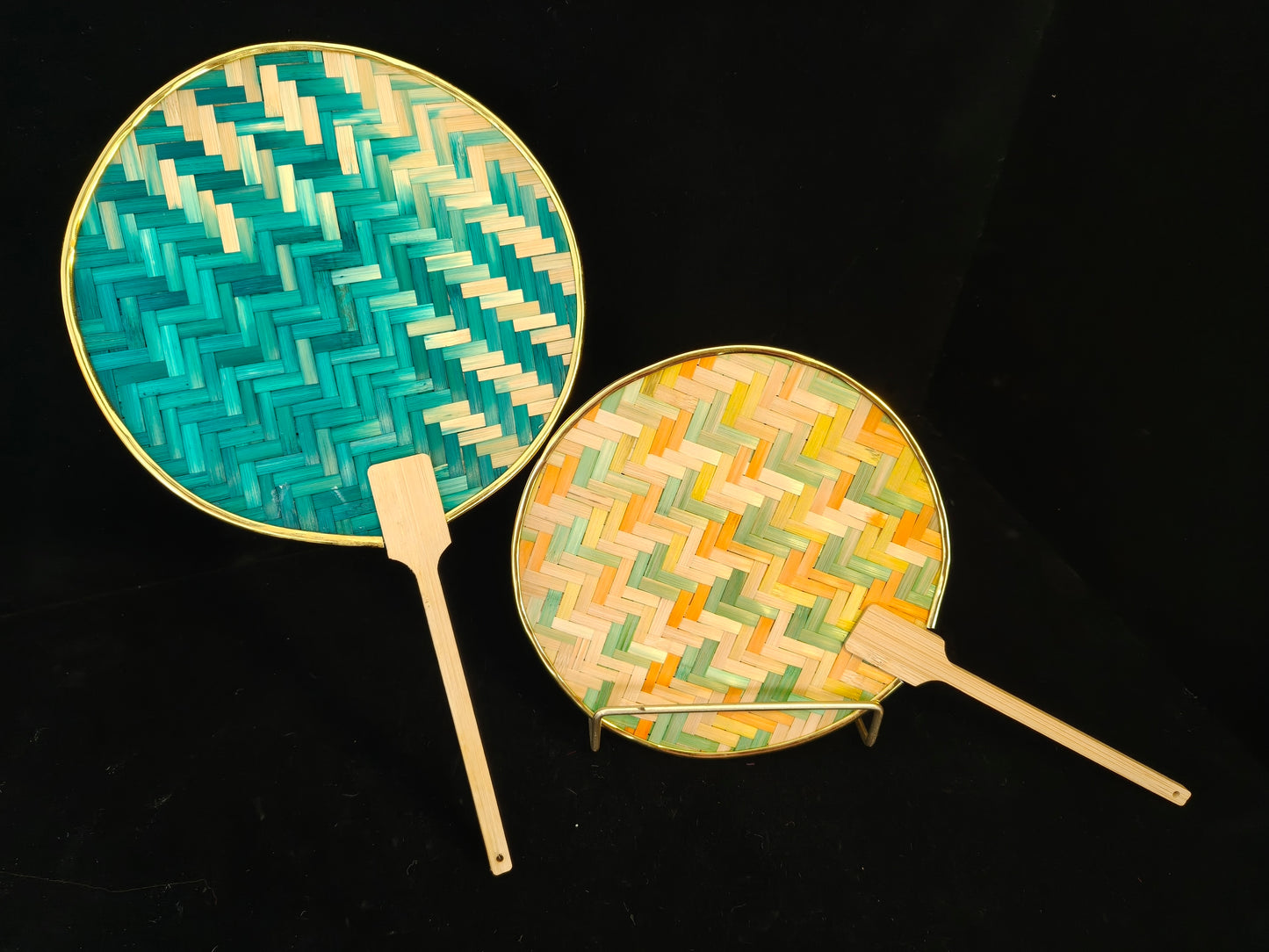 Weave a Classic Breeze: The Elegant Bamboo Fan Kit