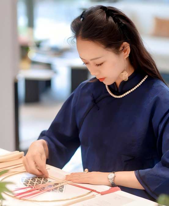 5 Mindful Crafts That Actually Help With Stress Relief (Backed by Science)
