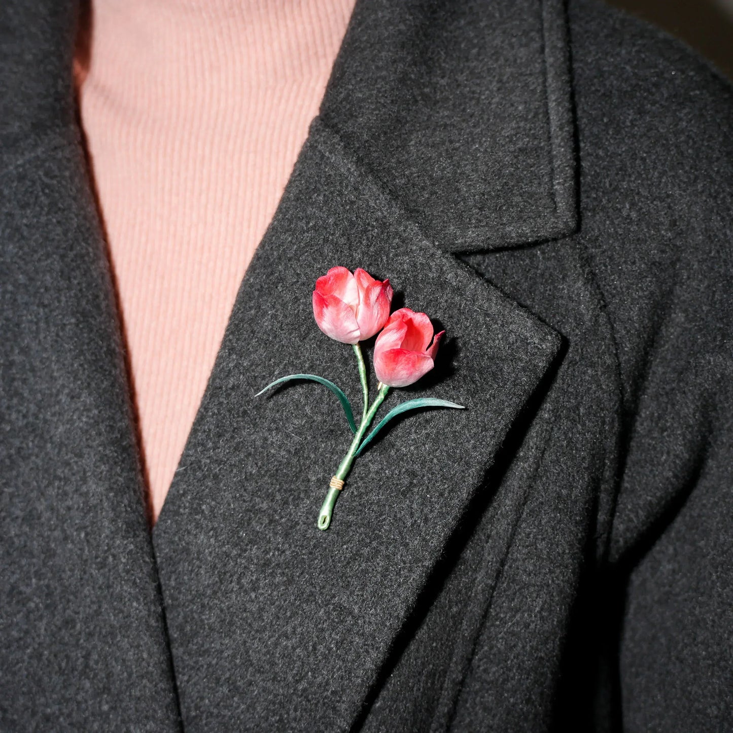 Artisan 'Ronghua' Kit: Craft a Velvet Tulip of Perfect Elegance - Silkpathcraftsmen Company
